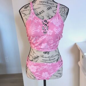 MANDARINE & CO. | Women's Pink/White Floral Cutout Crop Style Bikini Set